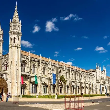 Life Апартаменты